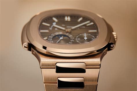 patek philippe 5712 retail price.